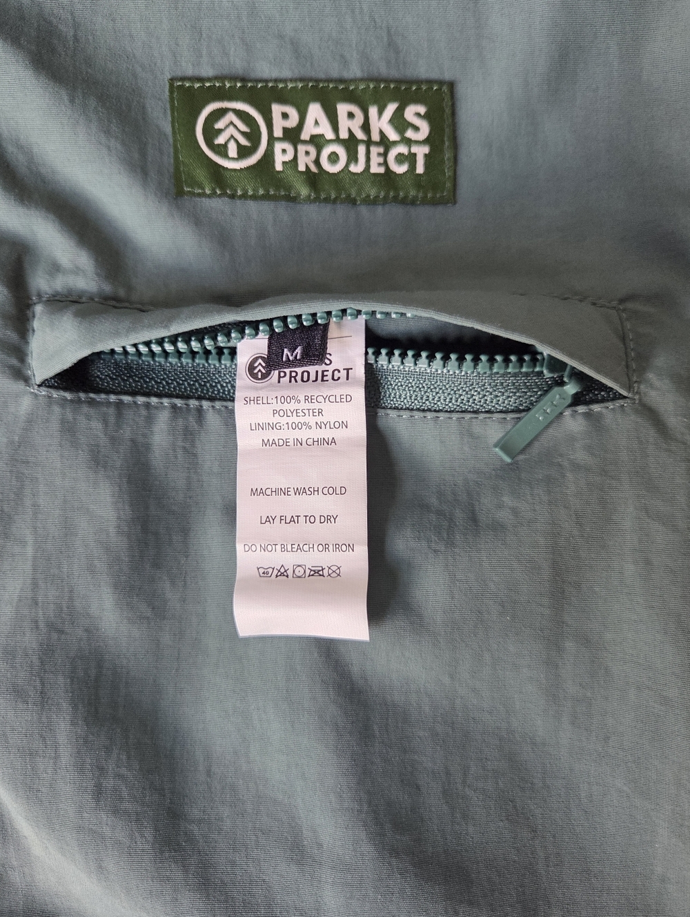 Parks Project Yellowstone Geyser Reversible Vest Unisex Size Medium - Picture 9 of 9